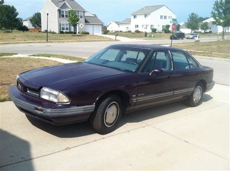 92 olds 88 royale|1992 Oldsmobile 88 Royale .